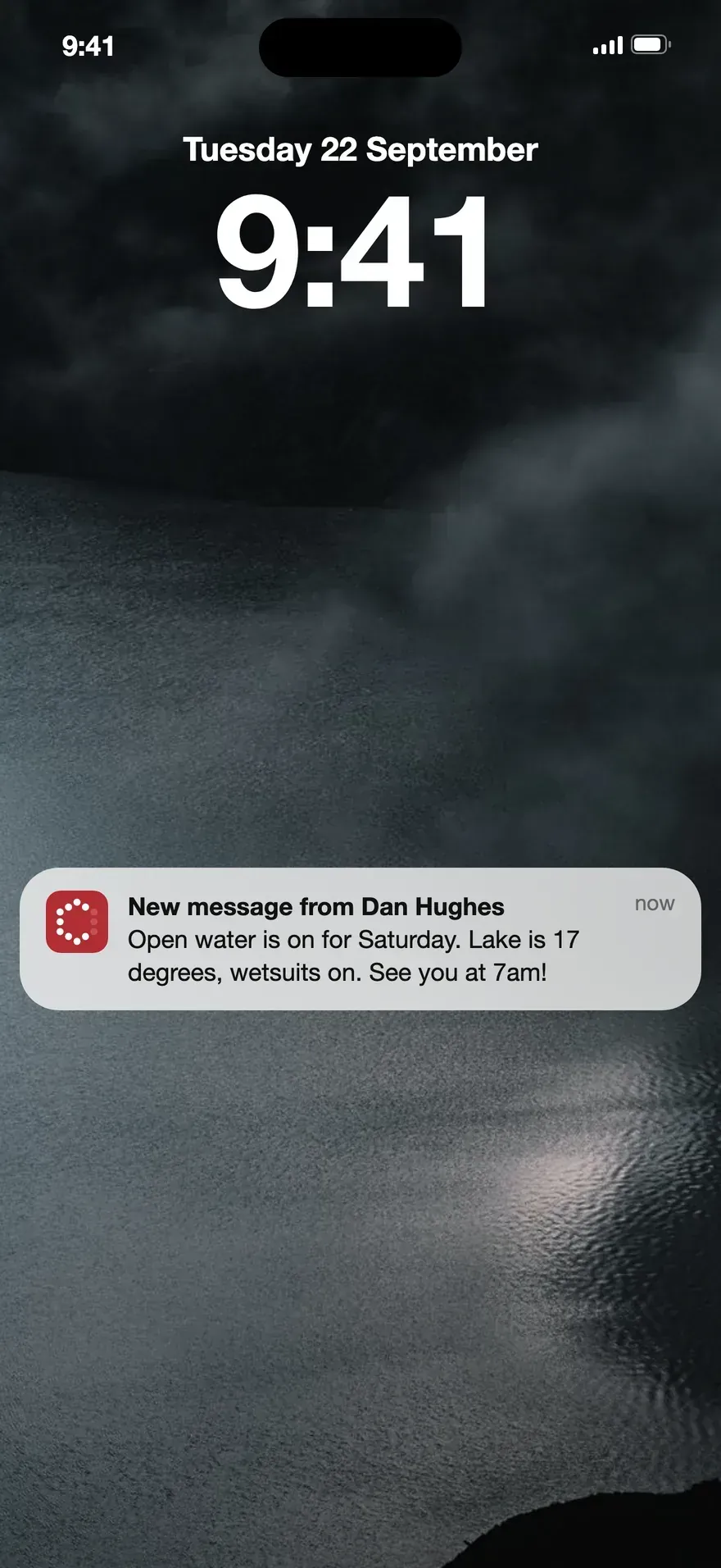 A ClubPal chat message arriving as a push notification on a phone lock screen